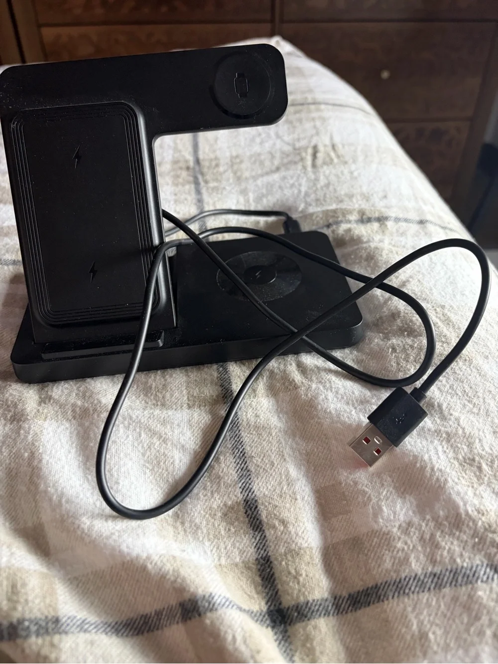 Amazon Black 3-in-1 Wireless Charging Stand for Phone, Watch & Earbuds